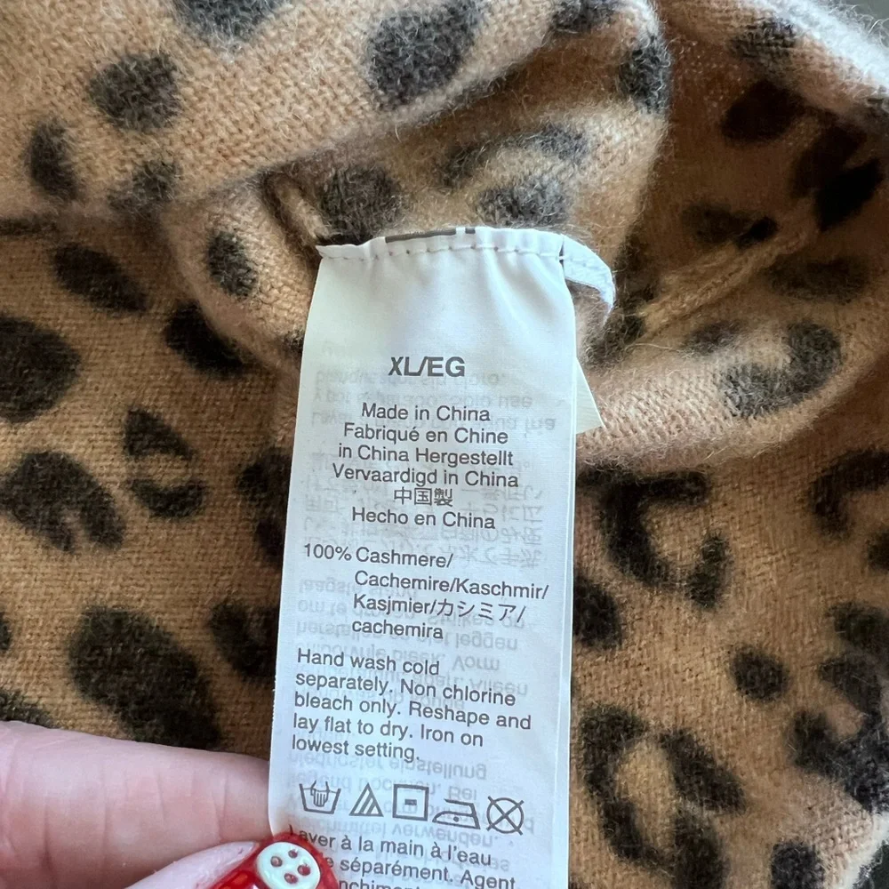 J. Crew Black and Tan Animal Print Short Sleeve 100% Cashmere - Picture 7 of 7